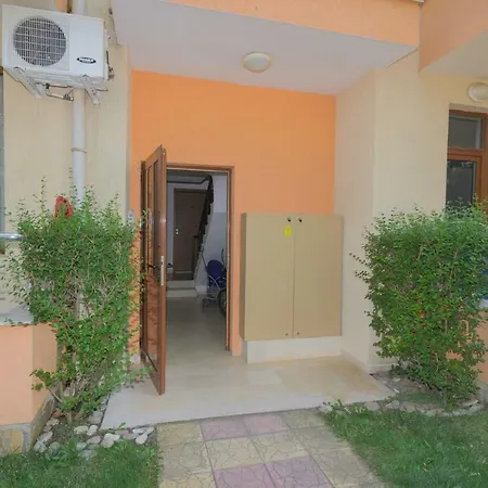 In Sundance Village Apartment Sunny Beach